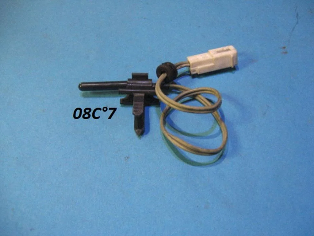 Salongi temperatuuri andur 08C7