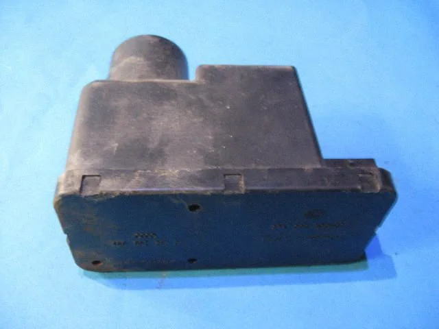 Central locking vacuum pump 4A0862257C