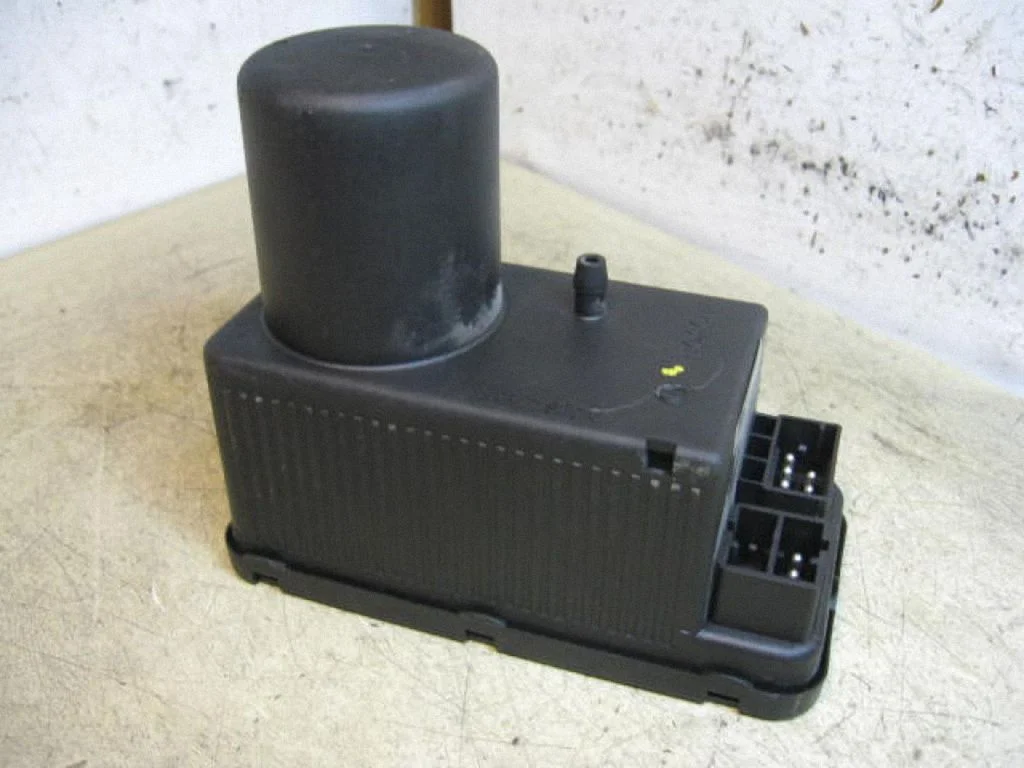 Central locking vacuum pump 2028001648