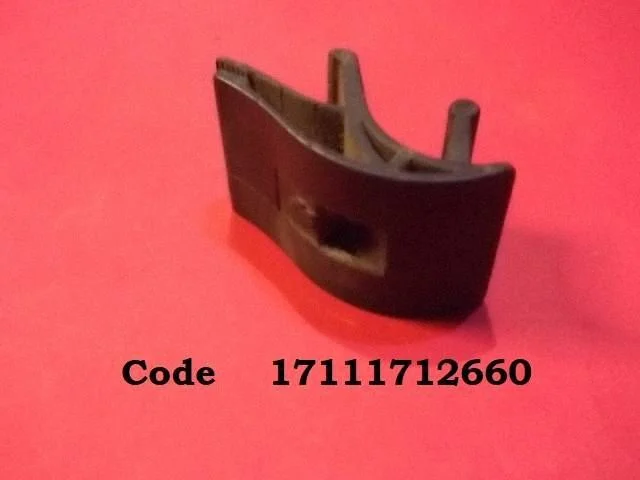 Radiaatori kinnitusklamber 17111712660