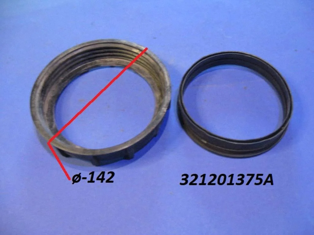 In tank fuel pump screw locking ring/nut 321201375A
