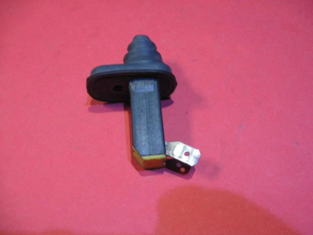 Rear door sensor 393947561B