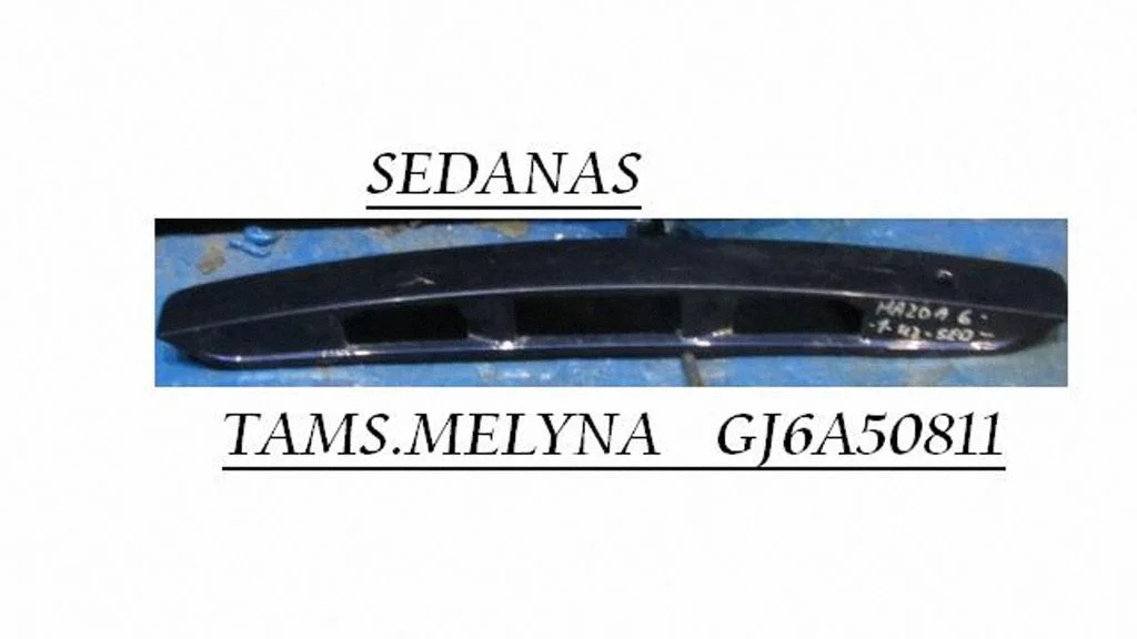 Aizmugurējā vāka numura zīmes apgaismojuma josla GJ6A50811