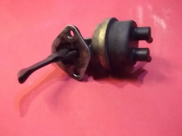 Mechaninė degalų pompa