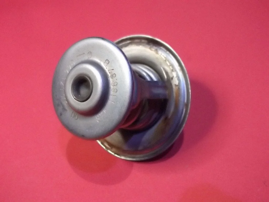Thermostat 068121113H