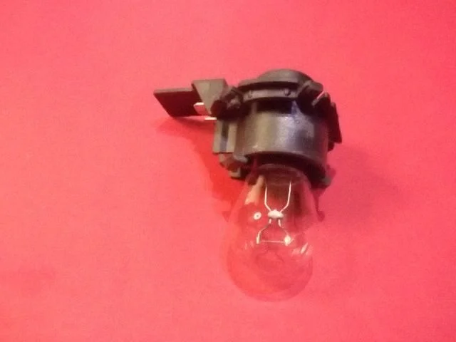 Tail light bulb cover holder – Audi A6 S6 C4 4A (1994-1997)