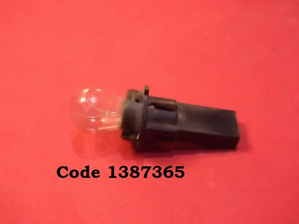 Pokrywa oprawki lampy tylnej – BMW X5 E53 (1999-2006)