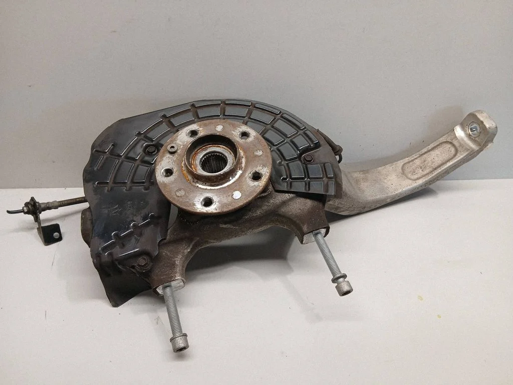 Front wheel hub 670106872