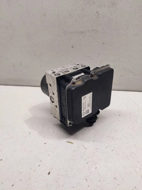 ABS block 8R0907379N