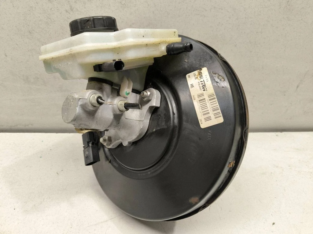 Master brake cylinder 32663813
