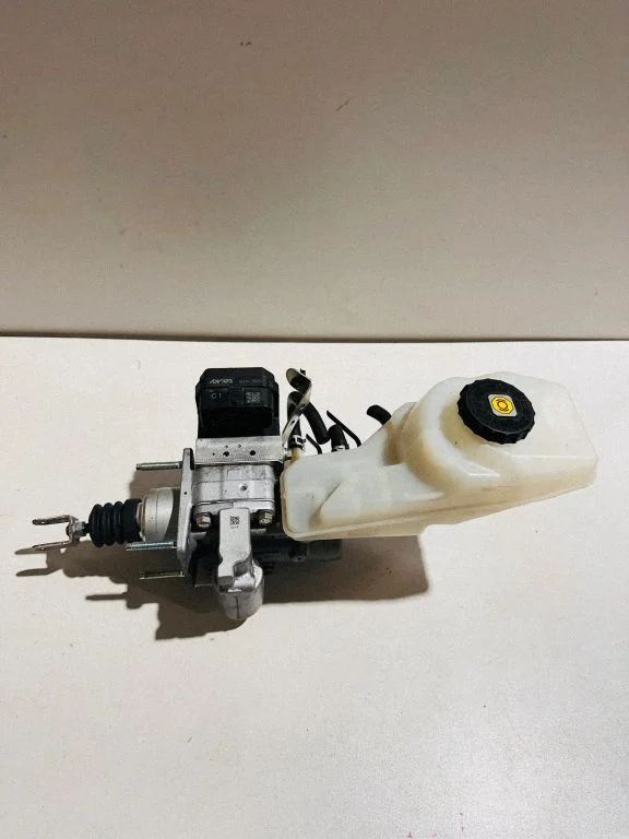Master brake cylinder 4721076220