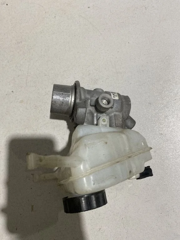 Master brake cylinder – Mercedes-Benz C-Class W205 (2014-2021)