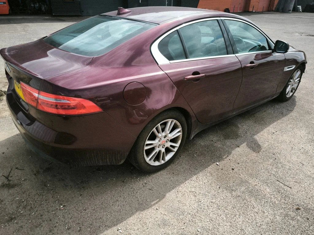 Jaguar XE