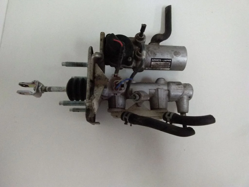 Master brake cylinder – Lexus RX III (2008-2015)