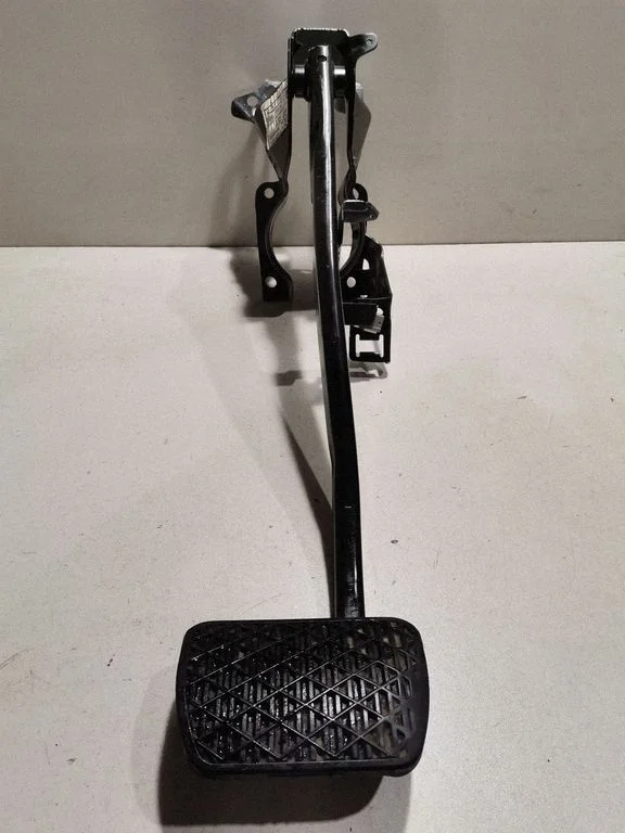 Brake pedal – Mercedes-Benz Vito Viano W447 (2014-)