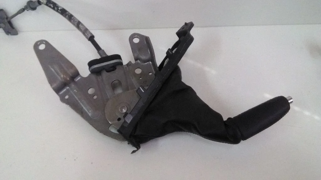 Handbrake/parking brake lever assembly FR3C2780BJ