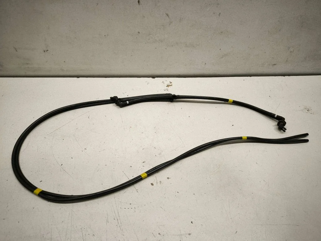 Windshield washer fluid hose – Lexus RX 450H (2016-)