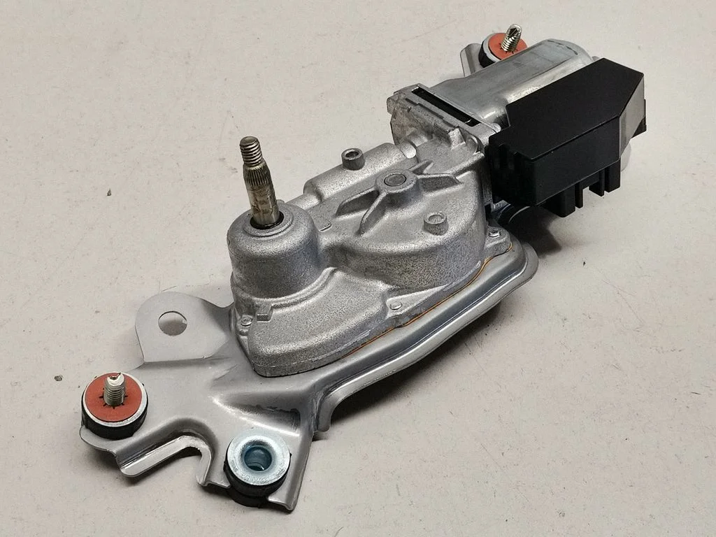 Rear window wiper motor – Lexus RX 450H (2016-)