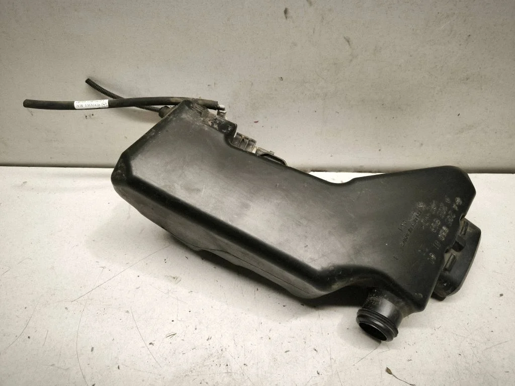 Windshield washer fluid reservoir/tank A2058600160