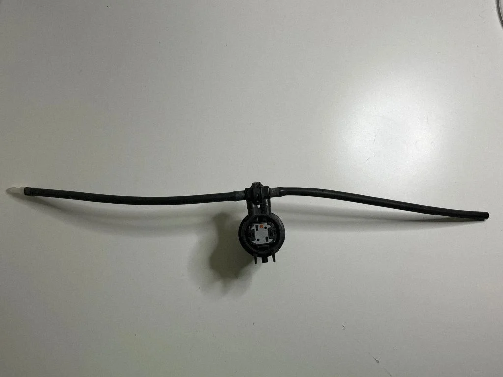 Tulepesuvedeliku pump 8533042010