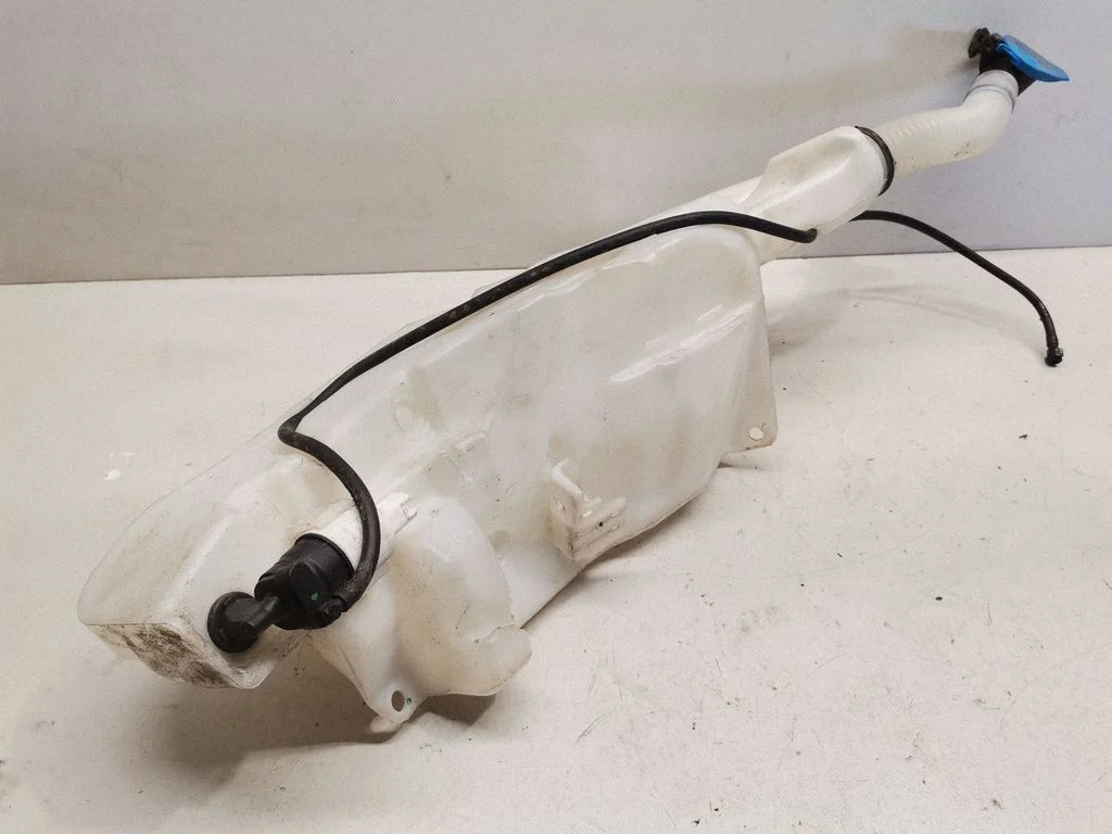 Windshield washer fluid reservoir/tank – Jaguar XE (2015-)