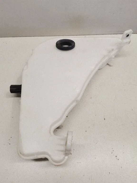 Windshield washer fluid reservoir/tank – Audi A6 S6 C7 4G (2011-2018)