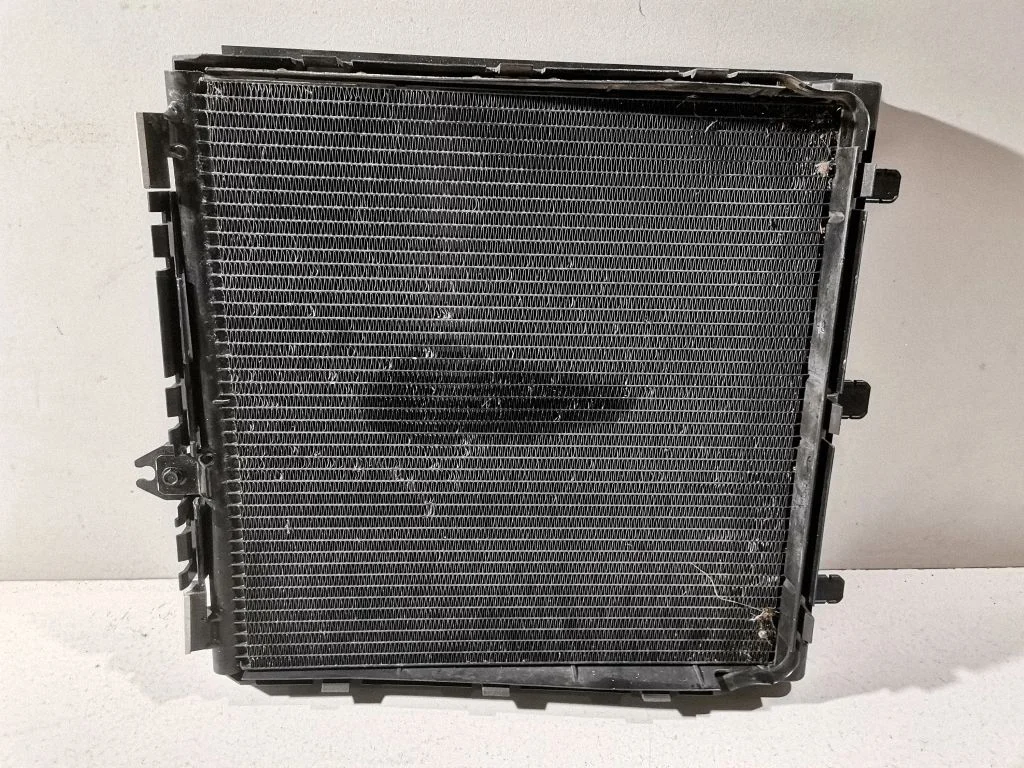 Kliimaseadme jahutusradiaator (kondensaator) 99157311104