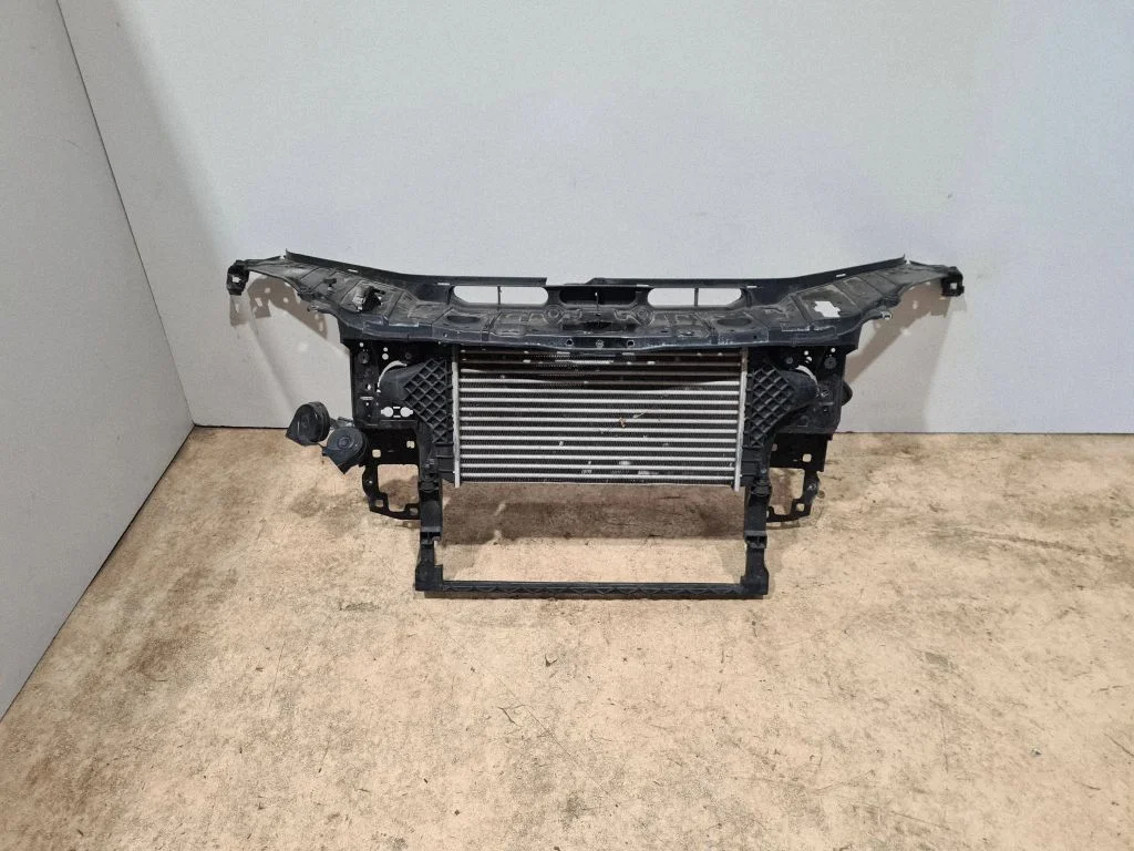 Radiaatori tugipaneel – Mercedes-Benz ML-klass W166 (2012-2017)