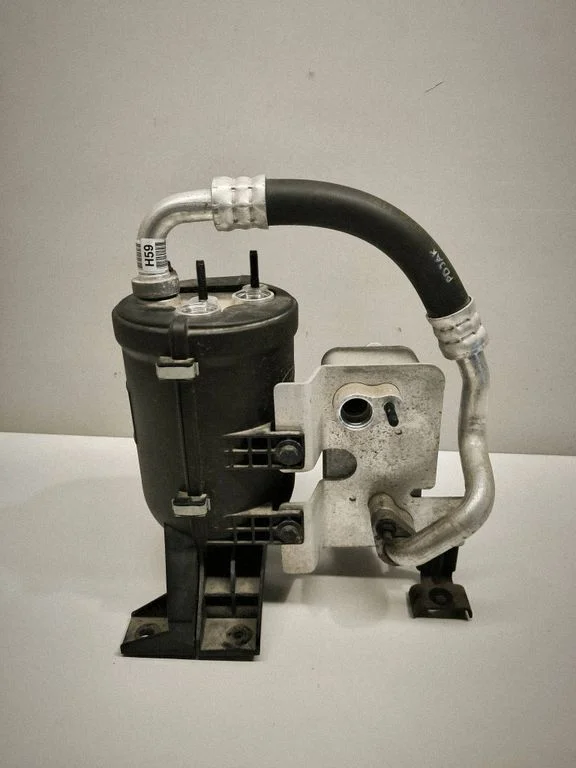 Air conditioning (A/C) air dryer 97805G7500