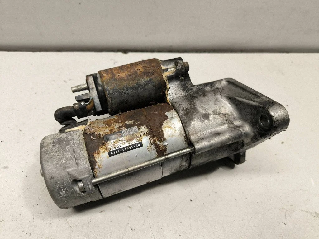 Starter motor GJ3211001AD