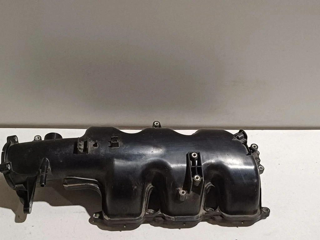 Intake manifold – Maserati Ghibli (2013-)