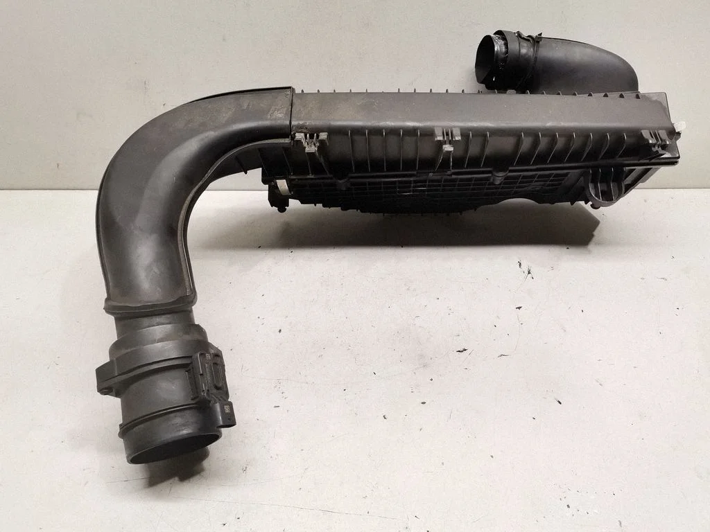Air filter box A6260900201