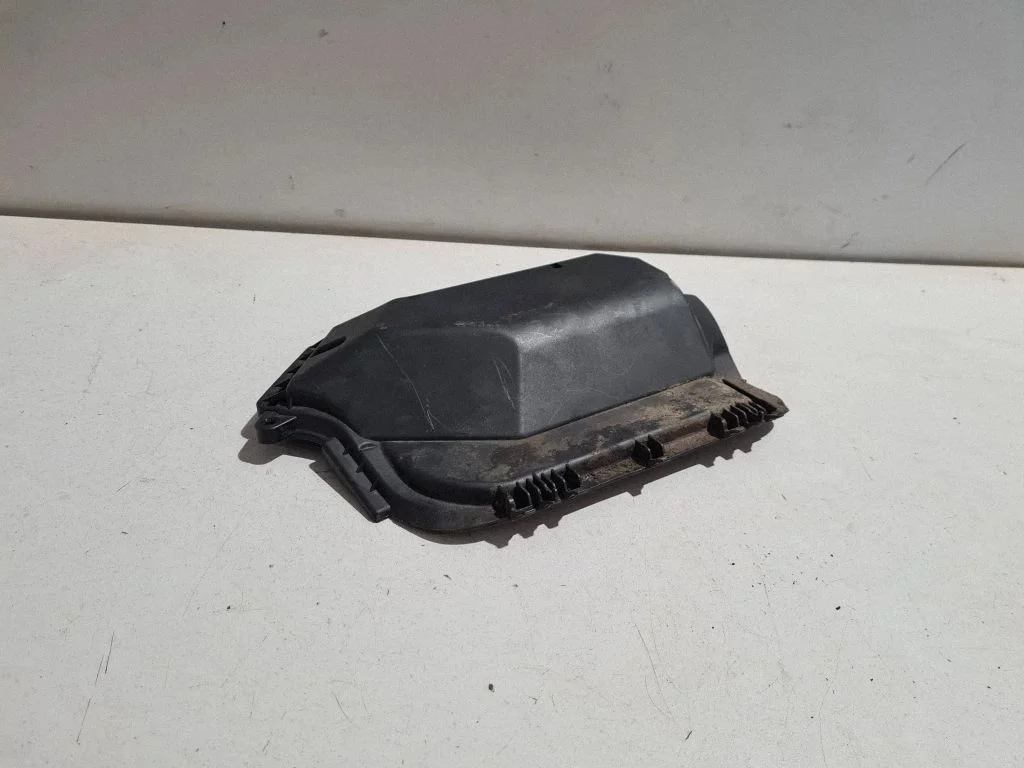Air filter box cover – Porsche Macan (95B) (2019-)