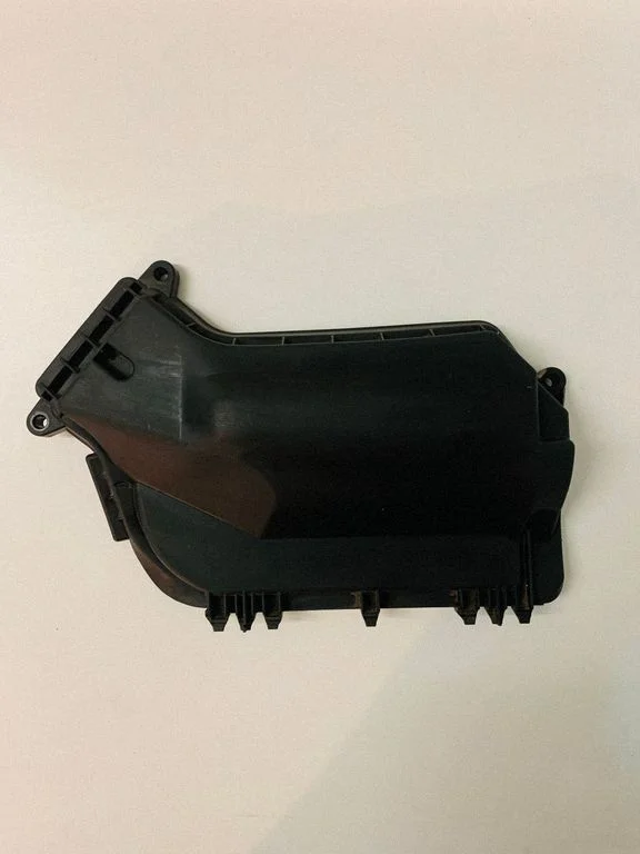 Air filter box cover – Porsche Macan (95B) (2019-)