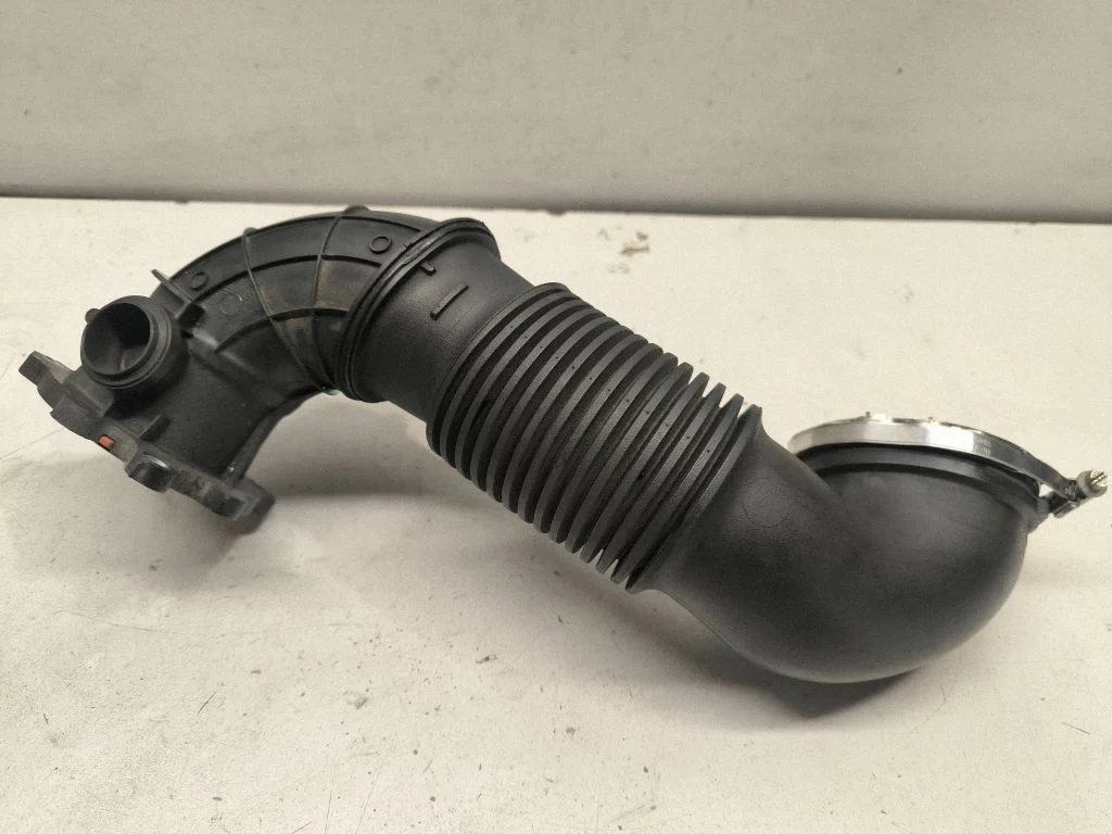 Turbo air intake inlet pipe/hose GJ329F876AB