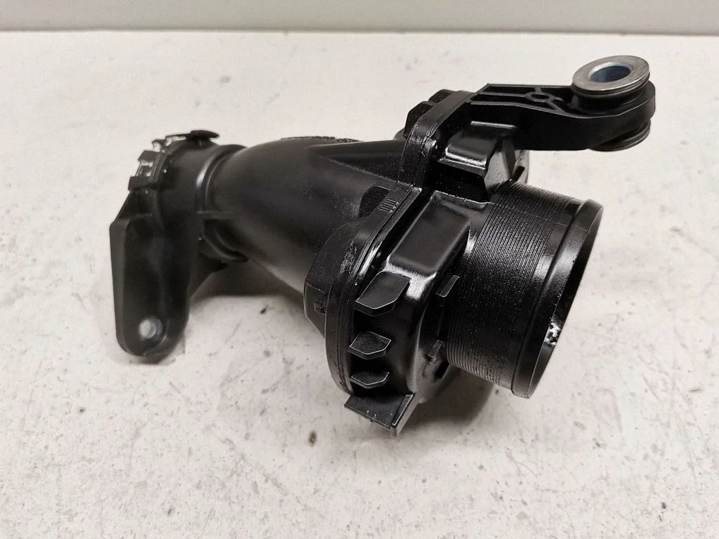 Turbo õhu sisselasketoru/ -voolik – Mercedes-Benz C-klass W205 (2014-2021)