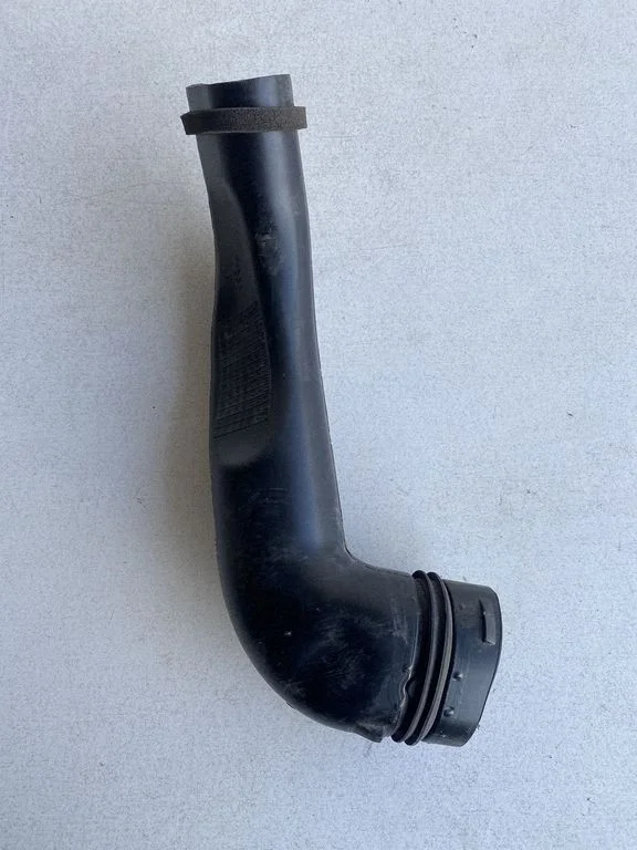 Air intake hose/pipe 1775224060
