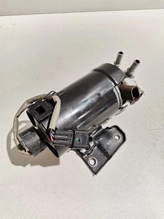 Fuel filter 319221K800