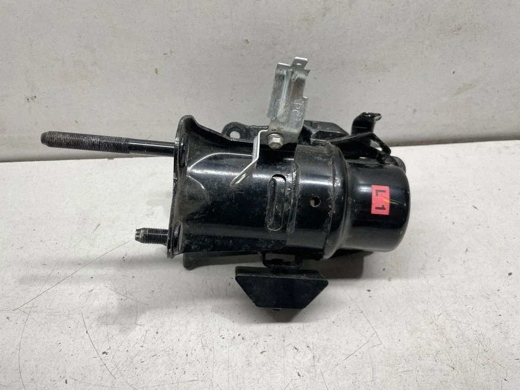 Engine mount bracket – front