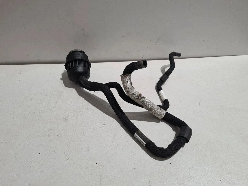 Power steering fluid tank/reservoir 8K0422887