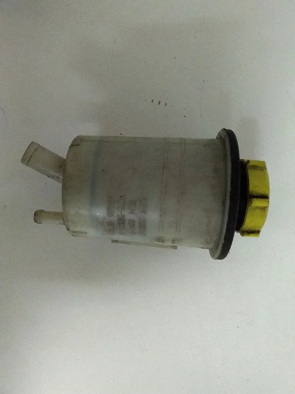 Power steering fluid tank/reservoir – Land Rover Range Rover Sport L320 (2005-2013)