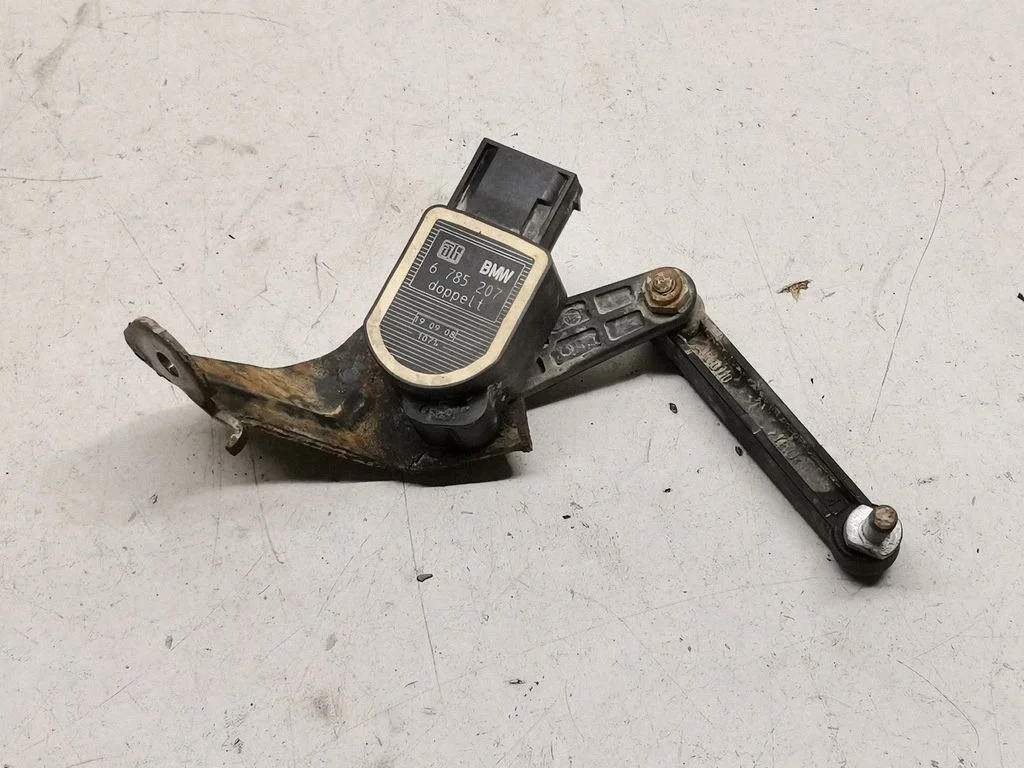 Headlight/headlamp level sensor 6785207