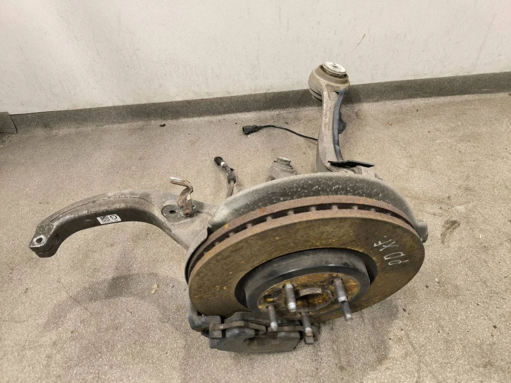 Front wheel hub spindle knuckle GX633K185BA