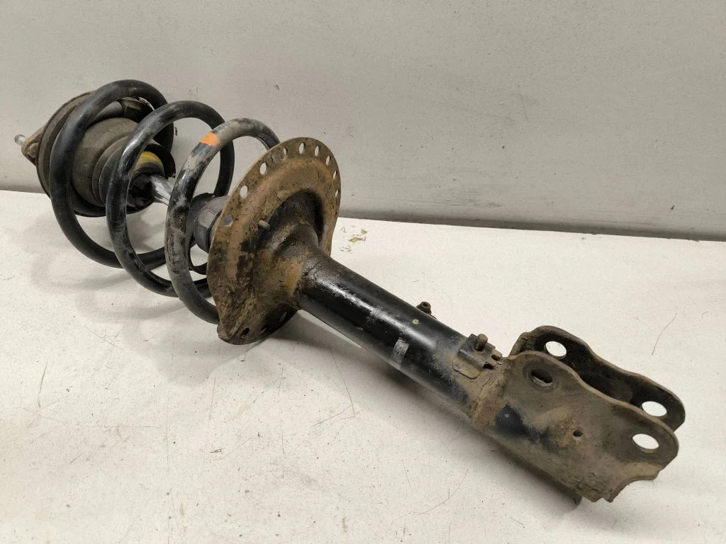 Front shock absorber/damper 4060A546