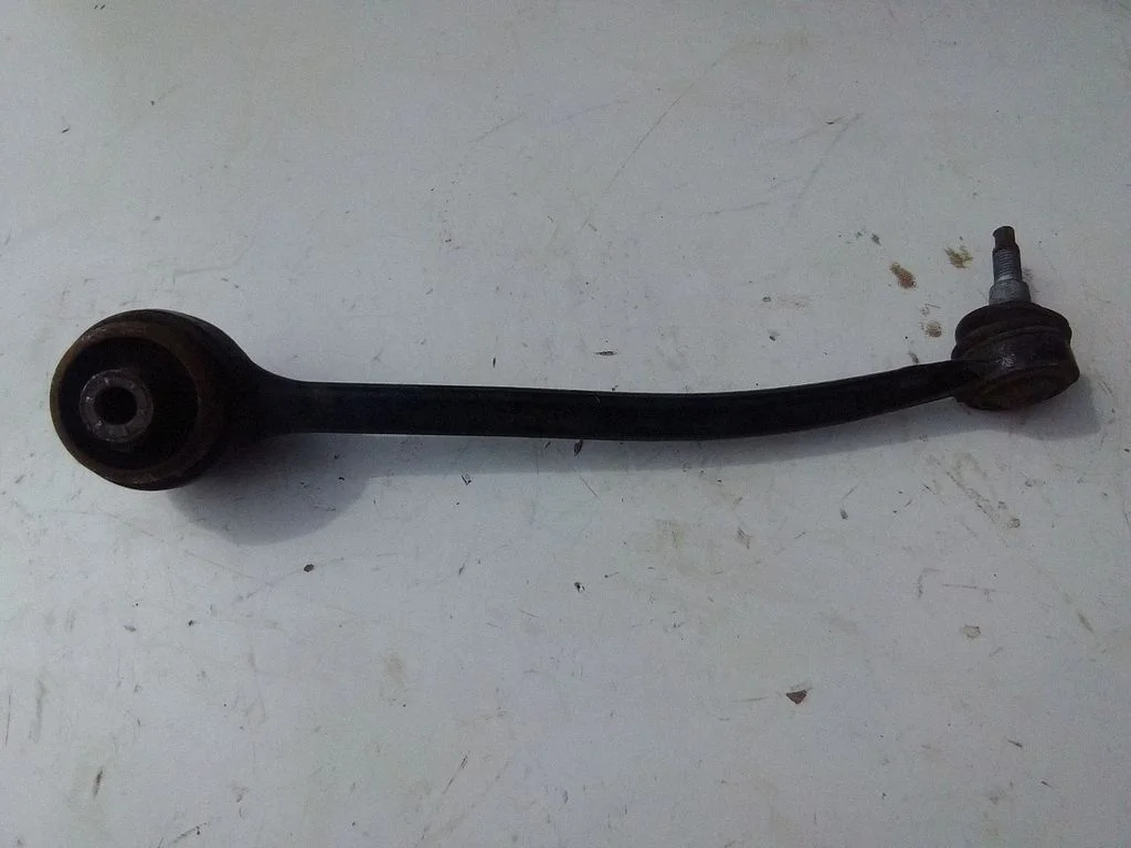 Front control arm FR3C3079BB
