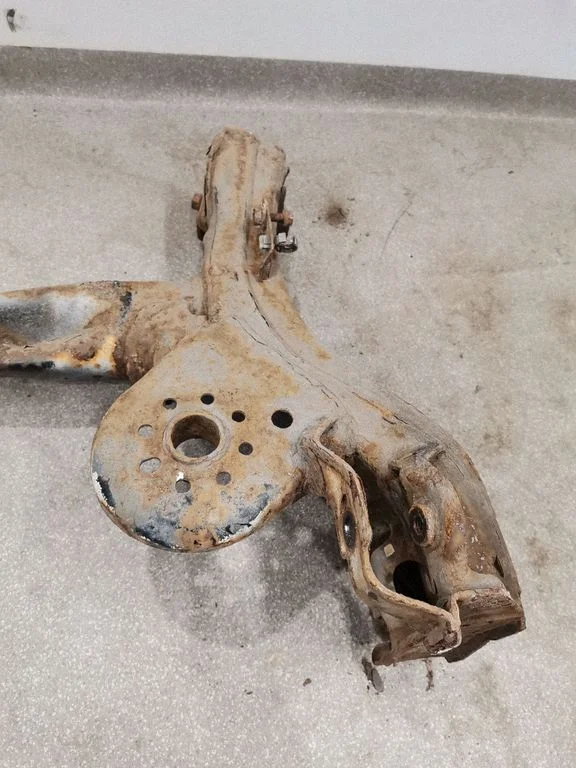 Rear axle beam 2331AB377