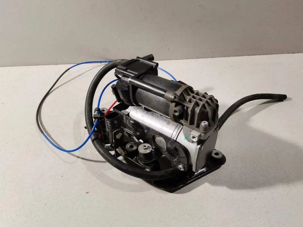 Air suspension compressor/pump – BMW X5M G05 F95 (2019-)
