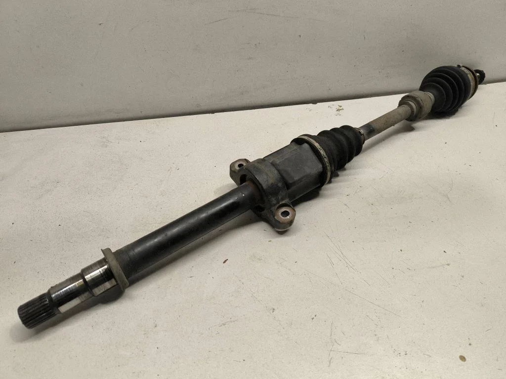 Front driveshaft – right