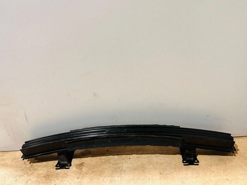 Belka zderzaka przedniego – Land Rover Range Rover Sport L320 (2005-2013)