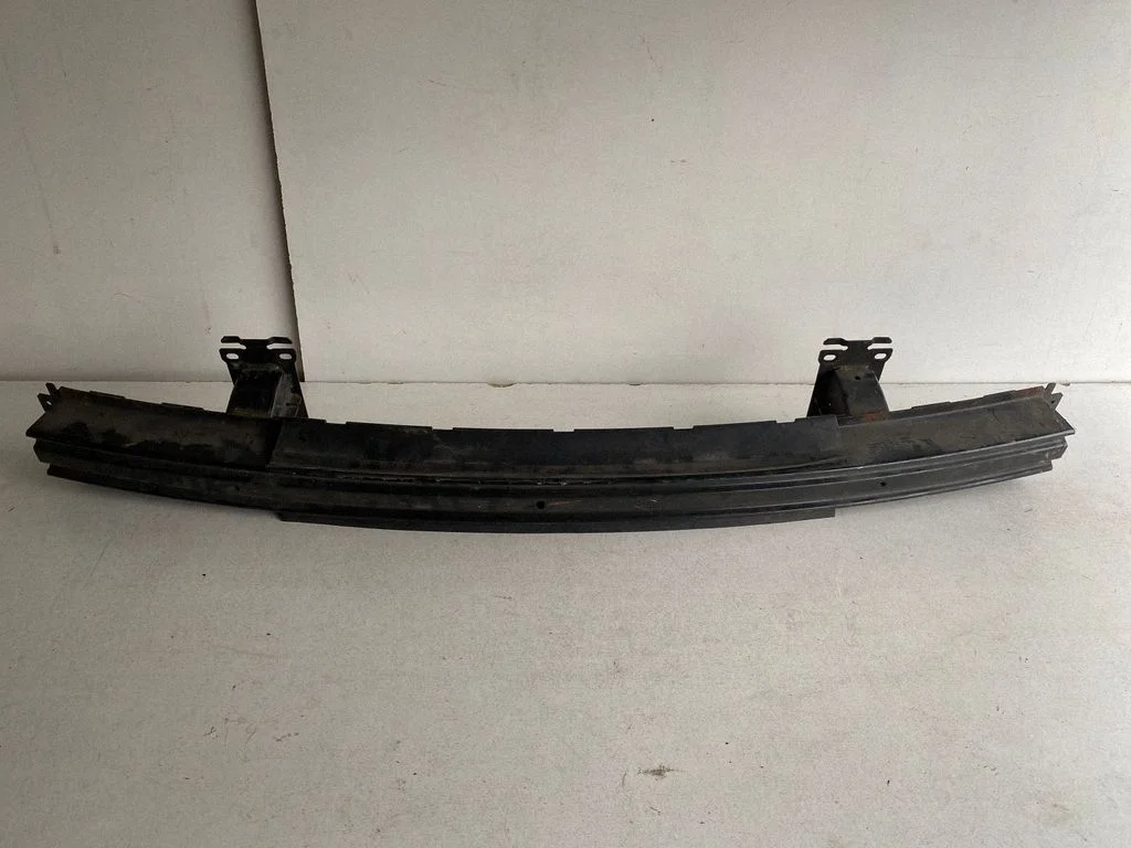 Front bumper cross member AH2213D020AA